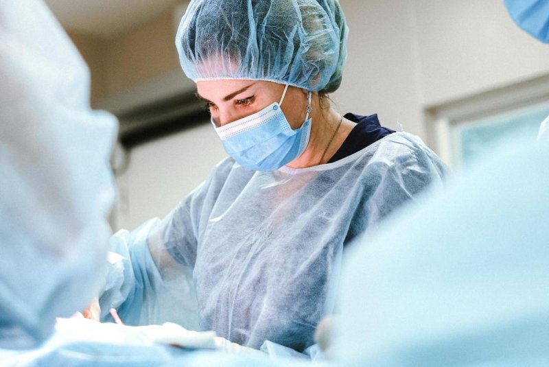 Opioid-free surgery can address both physical and emotional well-being through effective anesthesia and complementary pain-management techniques. Photo by Anna Shvets/Pexels