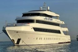 Sixteen missing after tour boat capsizes, sinks off Egyptian coast